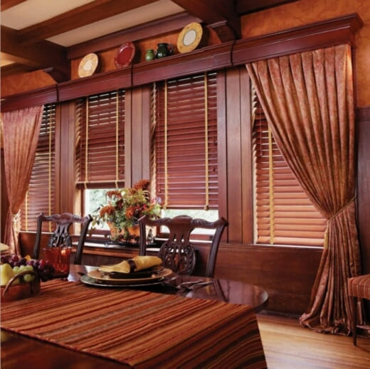 Деревянные жалюзи для веранды